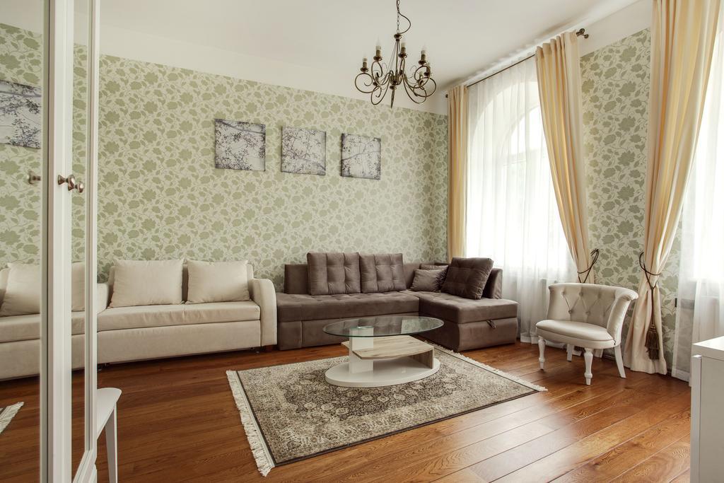 Apartment Gabriele In Old Town วิลนีอุส ภายนอก รูปภาพ